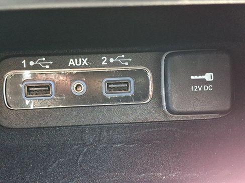 Used 2019 Jeep Grand Cherokee Altitude AWD/4WD image 26