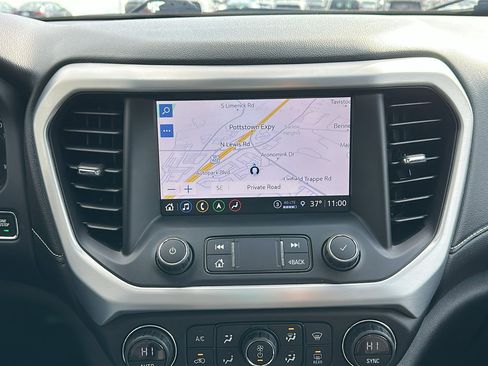 Used 2021 GMC Acadia SLE w/ Driver Convenience Package image 18