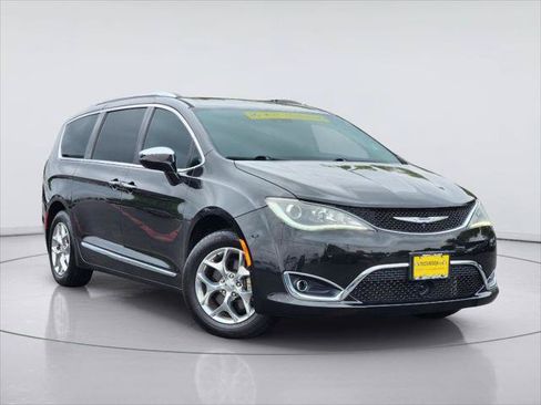 Certified 2018 Chrysler Pacifica Limited w/ Advanced Safetytec Group FWD image 1