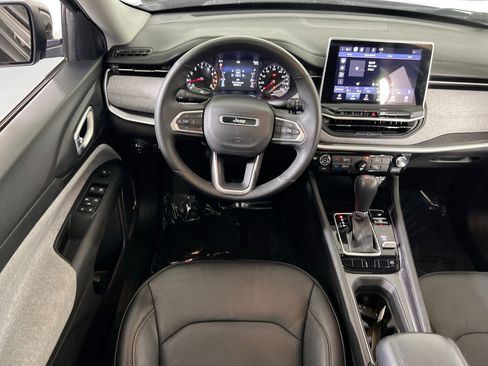 Used 2022 Jeep Compass Latitude w/ Sun and Sound Group image 23