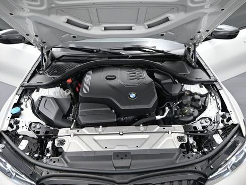 Used 2023 BMW 330i Sedan w/ M Sport Package RWD image 20