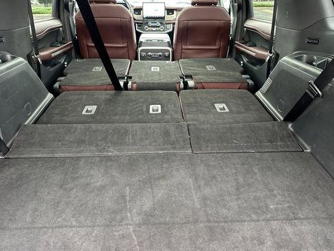 Used 2024 Ford Expedition Max Limited image 17