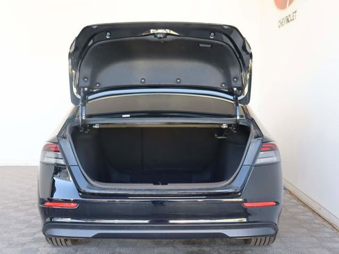 Used 2023 Honda Accord EX image 5