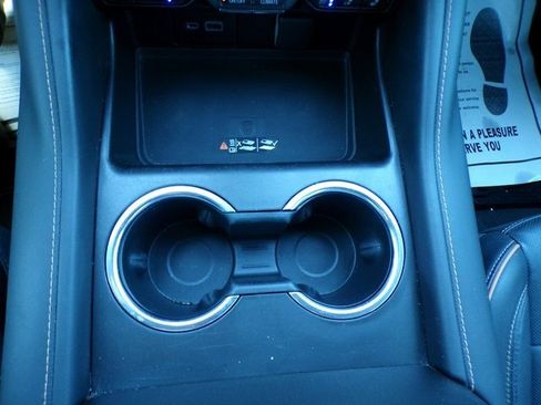 Used 2023 GMC Yukon XL AT4 w/ AT4 Premium Plus Package image 33