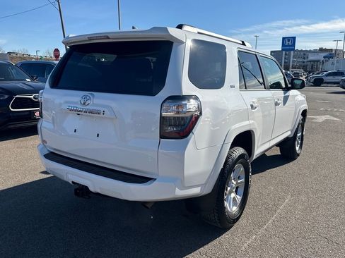Used 2024 Toyota 4Runner SR5 image 8
