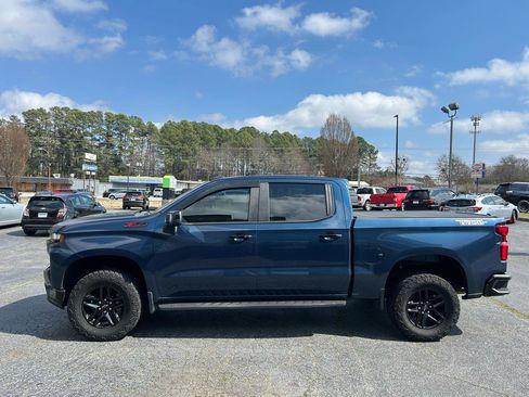 Used 2021 Chevrolet Silverado 1500 LT Trail Boss w/ Convenience Package II image 4