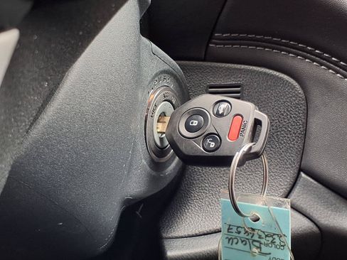 Certified 2025 Subaru Outback AWD/4WD image 11