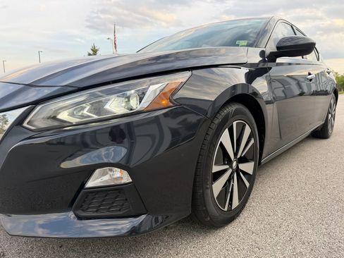 Used 2021 Nissan Altima 2.5 SV FWD image 4