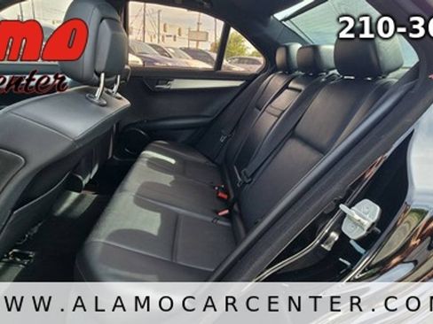 Used 2008 Mercedes-Benz C 300 Sedan image 25