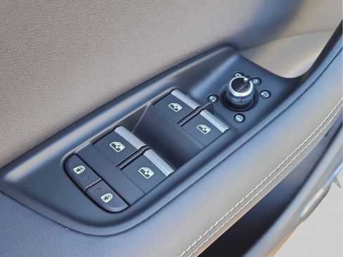 Certified 2025 Audi Q7 Premium Plus w/ Premium Plus Package image 12