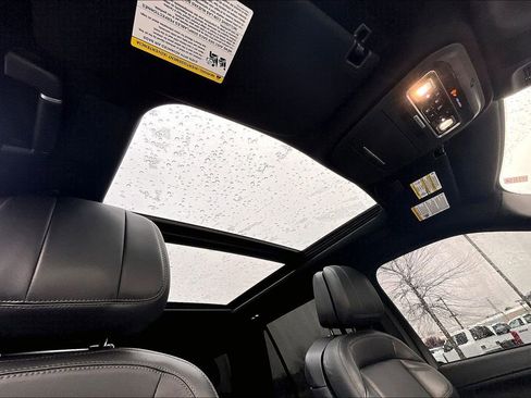 Used 2025 Lincoln Navigator L Reserve w/ Jet Appearance Package image 21