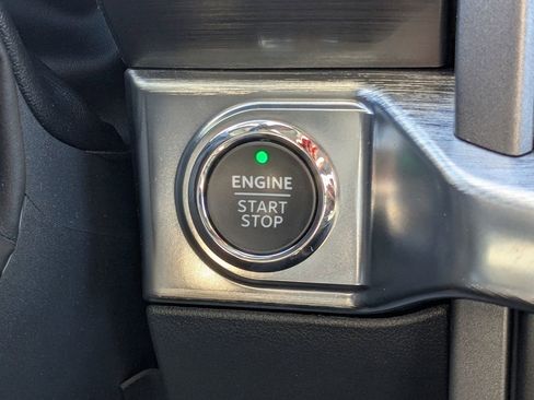 Used 2022 Ford F150 Lariat w/ Equipment Group 501A Mid image 27