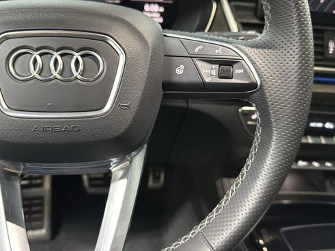 Used 2023 Audi SQ5 Prestige image 16