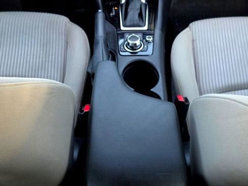 Used 2016 MAZDA MAZDA3 i Sport w/ Preferred Equipment Package image 21