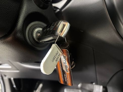 Used 2018 Kia Soul + FWD image 20