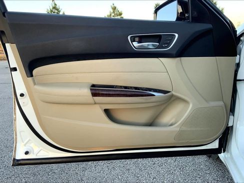 Used 2018 Acura TLX w/ Technology Package image 21