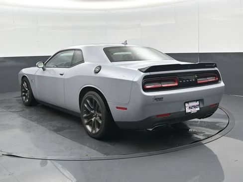 Used 2022 Dodge Challenger R/T Scat Pack RWD image 31