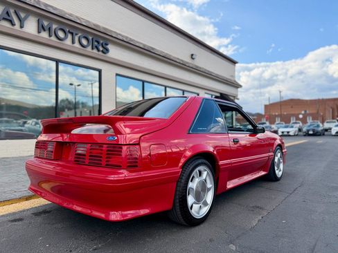 Used 1990 Ford Mustang GT image 3