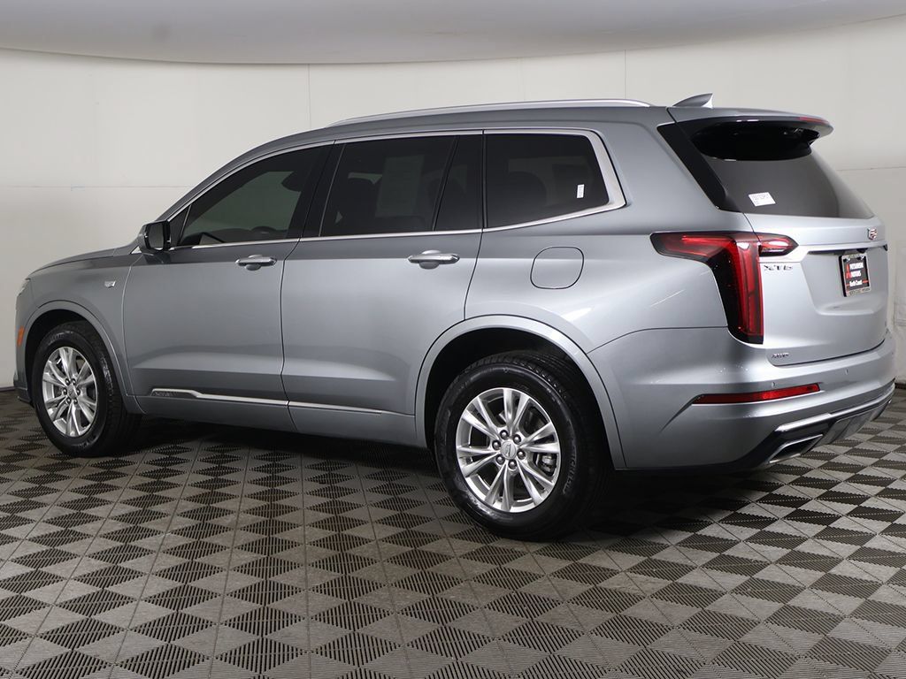 Used 2024 Cadillac XT6 Luxury w/ LPO, Floor Liner Package AWD/4WD image 9