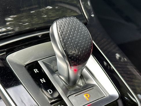 Used 2016 Mercedes-Benz SLK 300 image 23