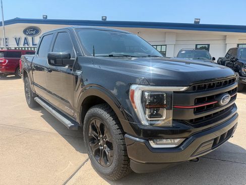 Used 2021 Ford F150 Lariat w/ Equipment Group 502A High AWD/4WD image 3