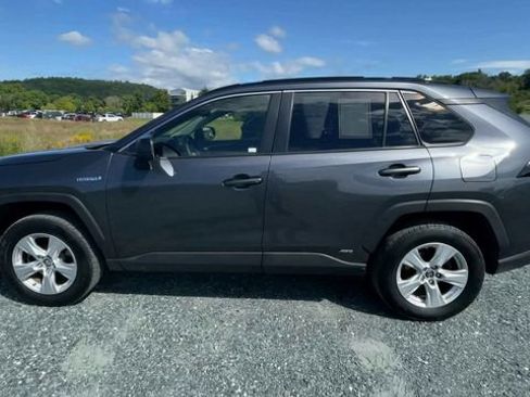 Certified 2019 Toyota RAV4 LE AWD/4WD image 5