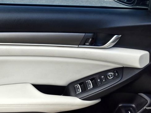 Used 2018 Honda Accord LX image 7
