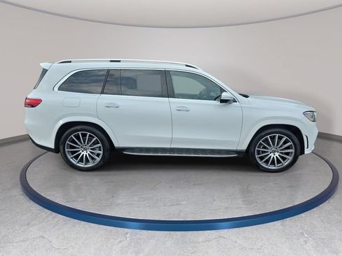 Used 2023 Mercedes-Benz GLS 580 4MATIC image 5