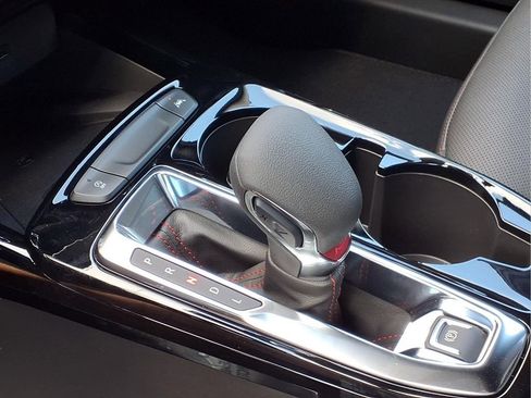 New 2026 Chevrolet Trax RS w/ Sunroof Package image 14