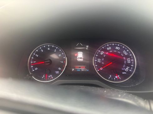 Used 2019 Toyota RAV4 LE AWD/4WD image 7