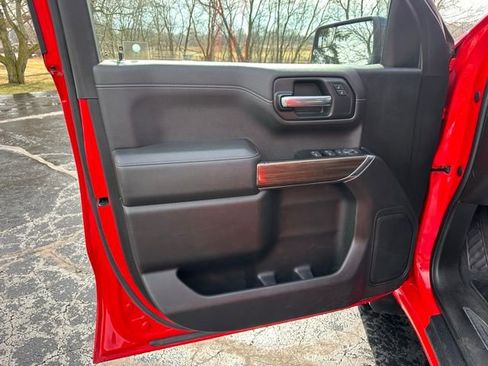 Used 2019 Chevrolet Silverado 1500 RST w/ True North Edition AWD/4WD image 13