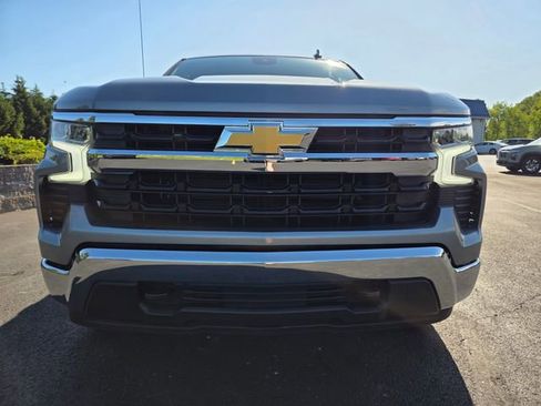 Used 2023 Chevrolet Silverado 1500 LT w/ Protection Package AWD/4WD image 6
