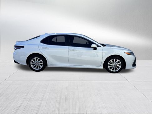 Used 2023 Toyota Camry LE image 5