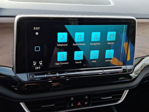 New 2026 Volkswagen Atlas SE image 12