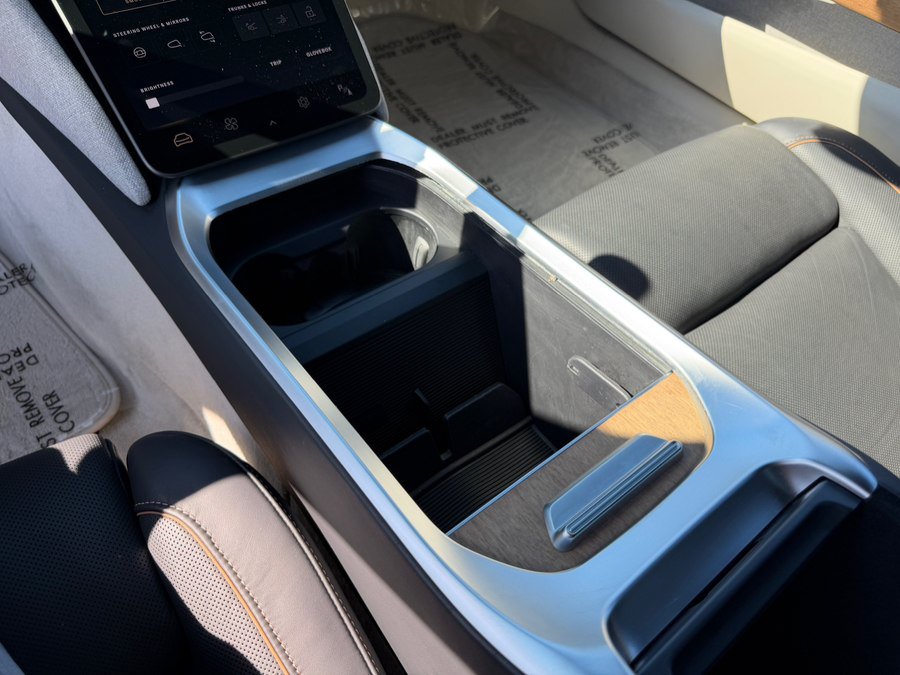 Used 2024 Lucid Air Touring AWD/4WD image 30