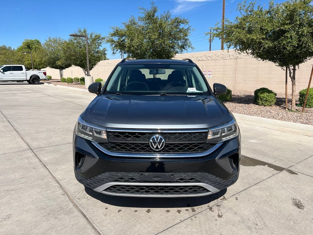Used 2022 Volkswagen Taos S FWD image 3