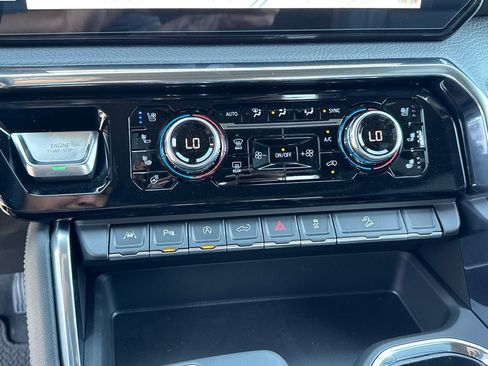 Used 2025 GMC Sierra 1500 Denali image 28