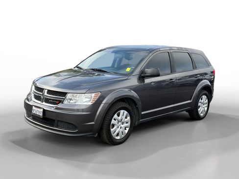 Used 2015 Dodge Journey American Value Package w/ Flexible Seating Group image 1