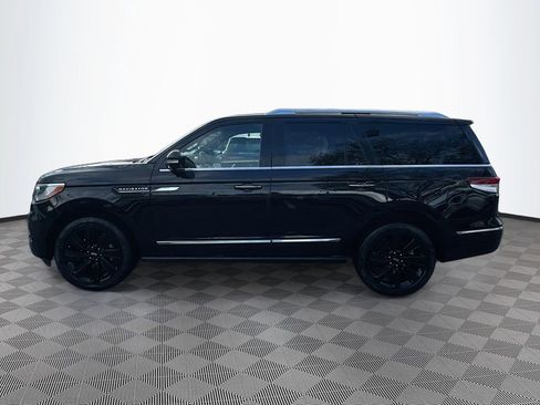 Used 2024 Lincoln Navigator Reserve w/ Equipment Group 201A image 9