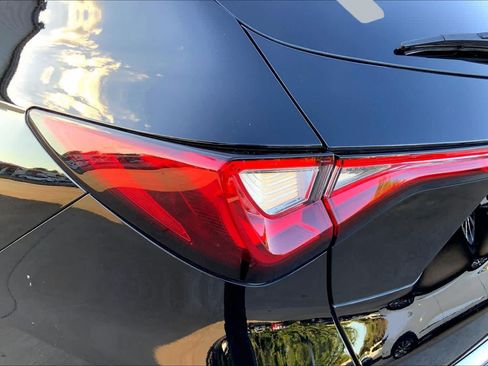 Used 2022 Acura MDX SH-AWD w/ Technology Package image 29