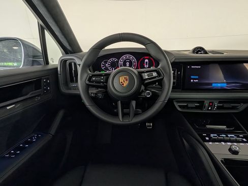 New 2026 Porsche Cayenne GTS AWD/4WD image 21
