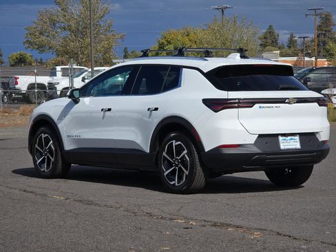 New 2026 Chevrolet Equinox EV LT image 6