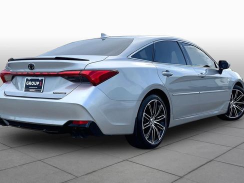 Used 2021 Toyota Avalon Touring FWD image 13