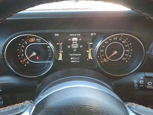 Used 2021 Jeep Wrangler Unlimited Sahara image 13