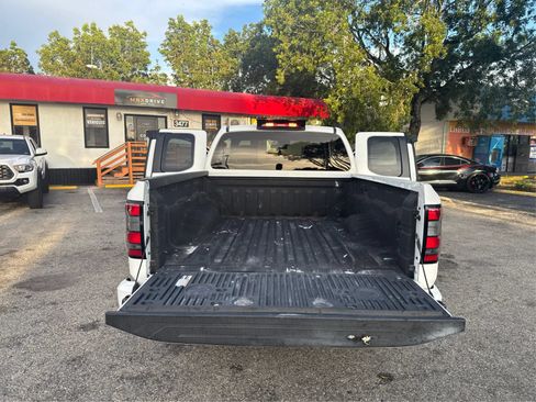 Used 2024 Nissan Frontier S w/ Technology Package RWD image 13