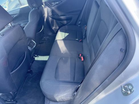 Used 2018 Chevrolet Malibu LT image 28