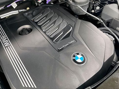 Used 2021 BMW X5 xDrive40i w/ M Sport Package AWD/4WD image 59