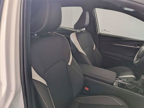 Certified 2025 Toyota Camry SE FWD image 32