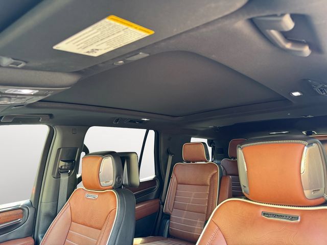 Certified 2024 GMC Yukon Denali Ultimate AWD/4WD image 12