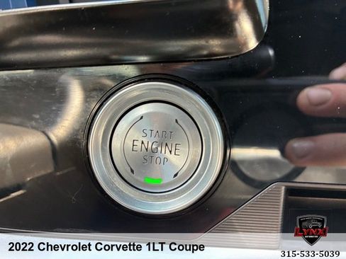Used 2022 Chevrolet Corvette Stingray Coupe w/ 1LT RWD image 25